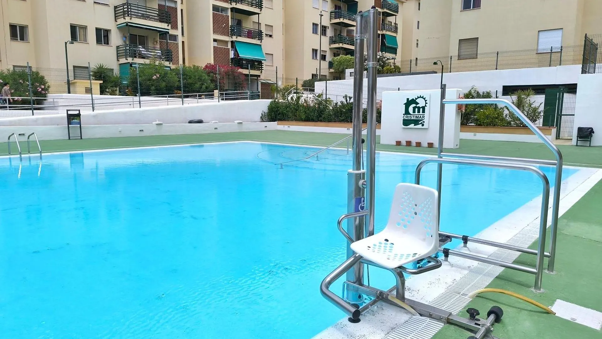 Sun Apartment - 3 Bedrooms, Priv Parking, Pool, Ac, Tv Channels, Fibre Net Los Cristianos  Spain
