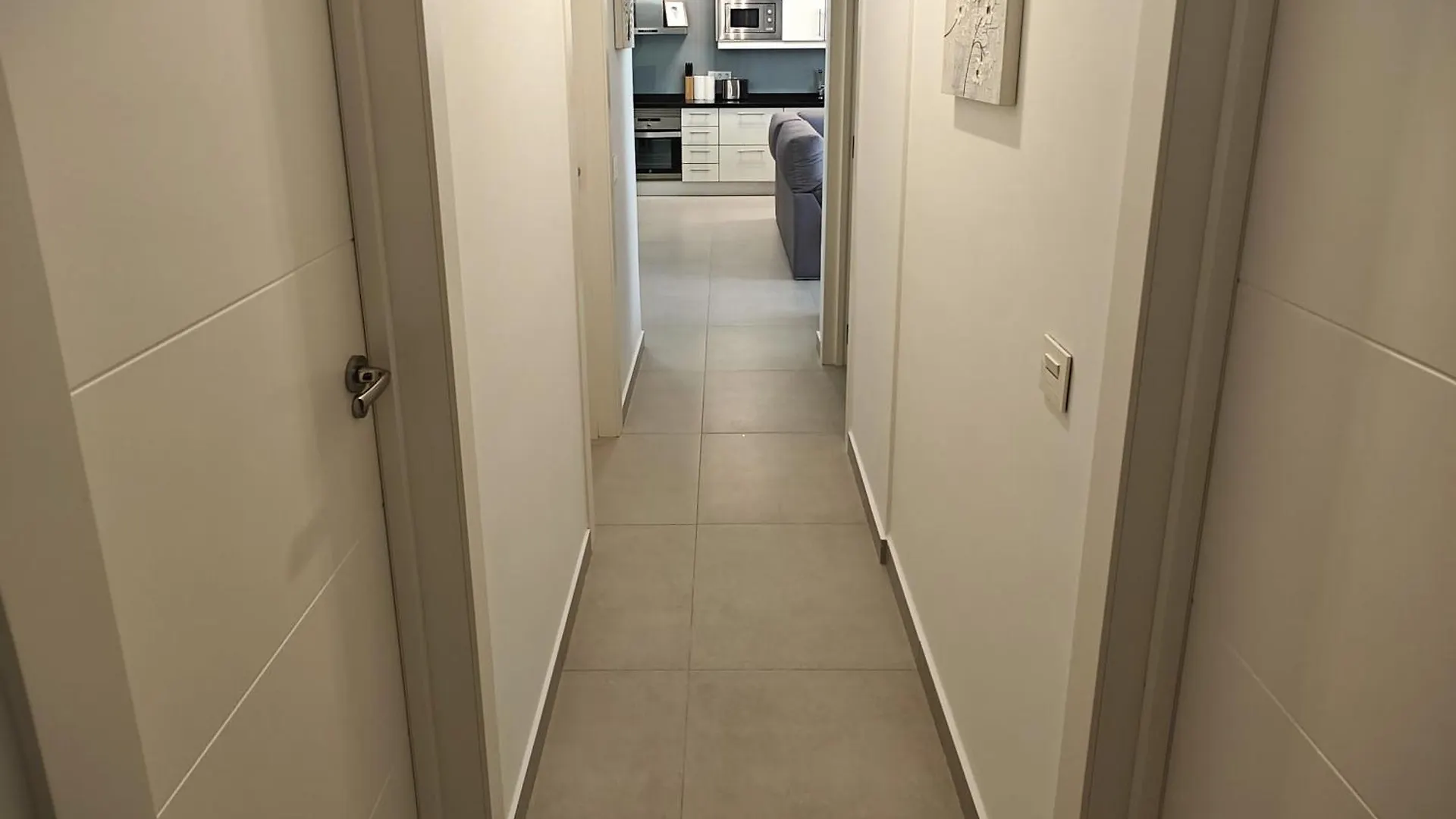 Sun Apartment - 3 Bedrooms, Priv Parking, Pool, Ac, Tv Channels, Fibre Net Los Cristianos
