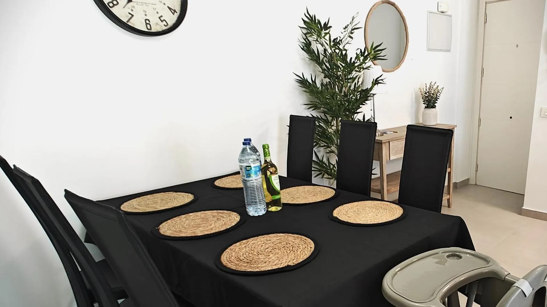 Sun Apartment - 3 Bedrooms, Priv Parking, Pool, Ac, Tv Channels, Fibre Net Los Cristianos   Los Cristianos (Tenerife)