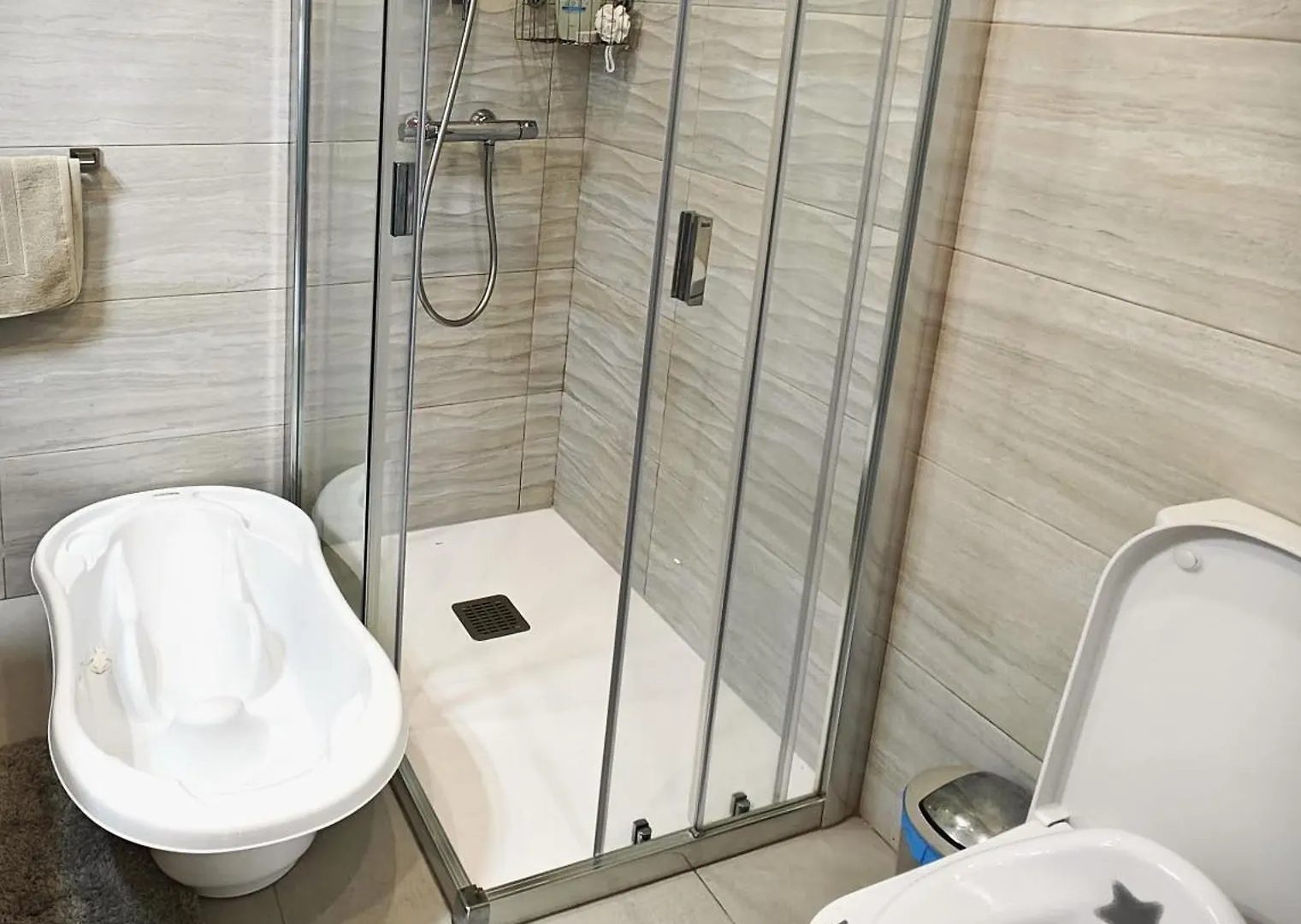 Sun Apartment - 3 Bedrooms, Priv Parking, Pool, Ac, Tv Channels, Fibre Net Los Cristianos